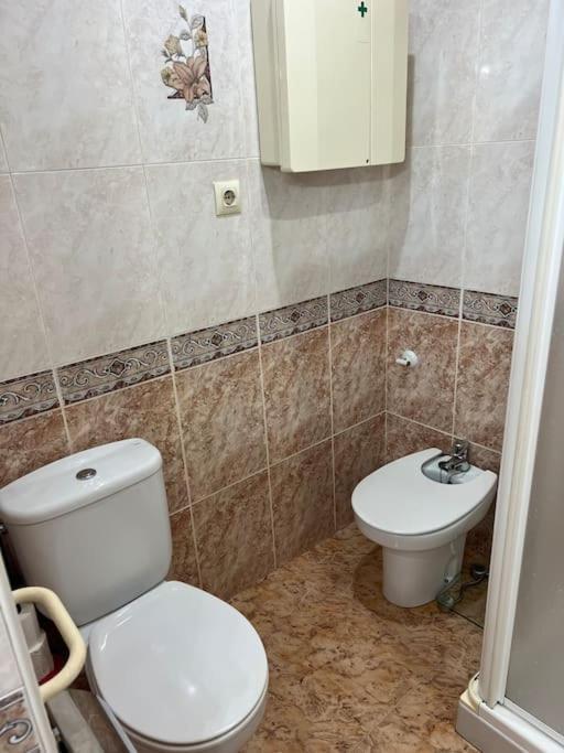 Piso Ideal Para Una Familia Ubicado Cerca Del Mar 布拉内斯 外观 照片