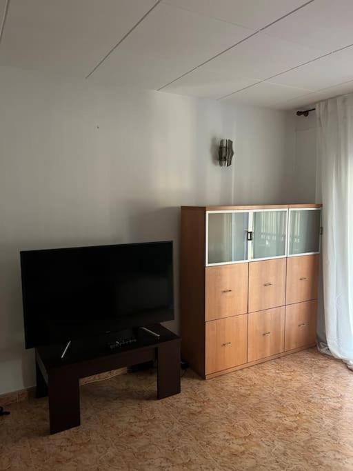 Piso Ideal Para Una Familia Ubicado Cerca Del Mar 布拉内斯 外观 照片